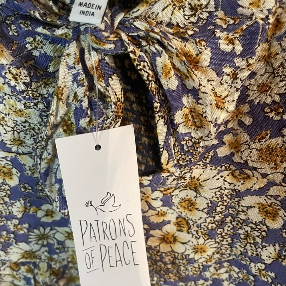 Patrons of Peace Blue and Cream Floral Blouse - Picture 2 of 2